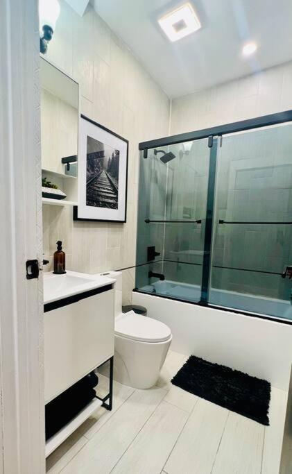 2 Bedroom Apartment, Close To Nyc & Downtown Jc! Jersey City Buitenkant foto